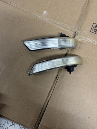 Front indicators lights - front,